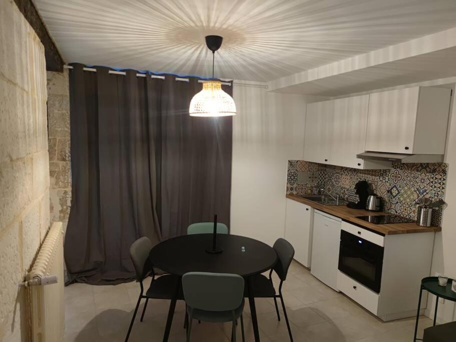 Studio De Charme, Au Calme Dans Le Vieux Chaumont Chaumont  Luaran gambar
