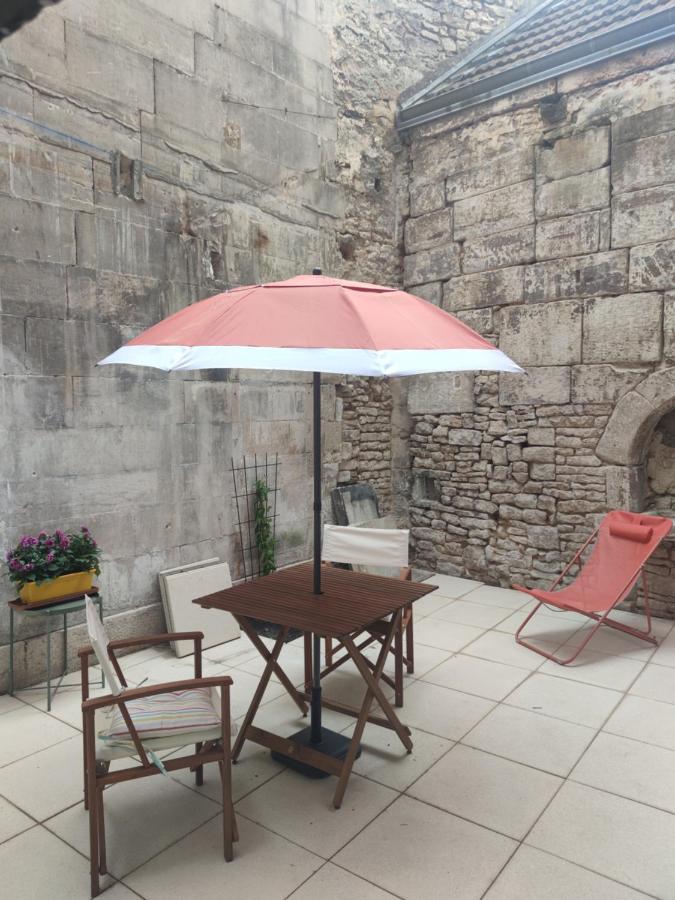 Studio De Charme, Au Calme Dans Le Vieux Chaumont Chaumont  Luaran gambar